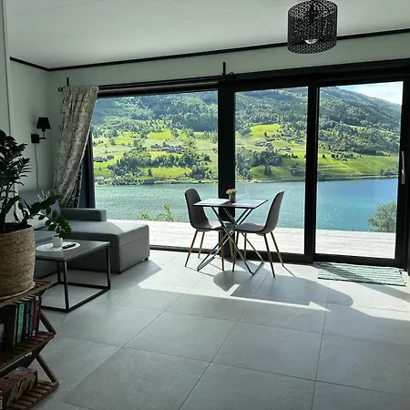 アパート With Panorama View