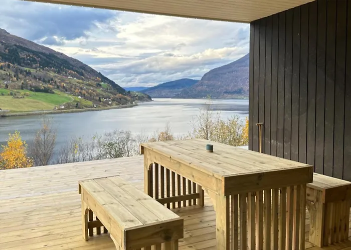 With Panorama View *