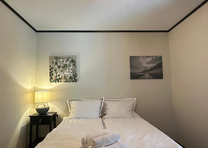 With Panorama View * أولدن